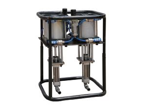 ���ע�{��